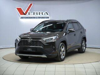 2021 Toyota RAV4 V (XA50), коричневый, 2690000 рублей, вид 1