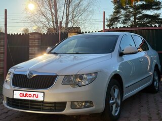 2011 Skoda Superb DSG II, белый, 880000 рублей, вид 3