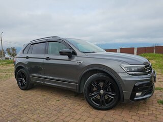 2019 Volkswagen Tiguan II, серый, 3900000 рублей, вид 4