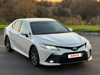 2021 Toyota Camry VIII (XV70) Рестайлинг, белый, 2850000 рублей, вид 1