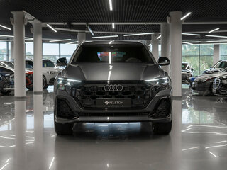 2025 Audi Q8 55 TFSI I (4M) Рестайлинг, серый, 14450000 рублей, вид 3