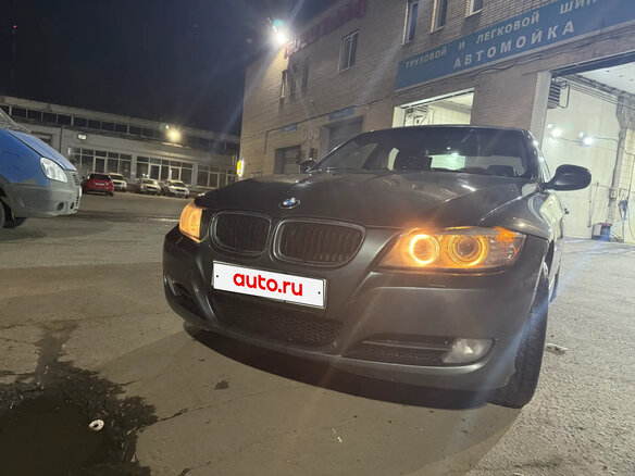2011 BMW 3 серии 318i V (E90/E91/E92/E93) Рестайлинг, серый, 915000 рублей - вид 2