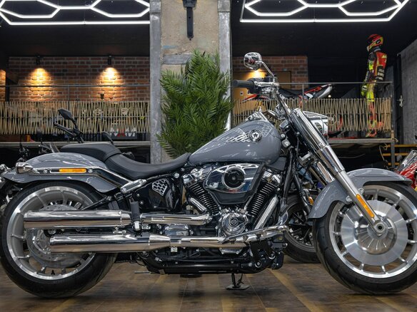 2026 Harley-Davidson Fat Boy, чёрный, 3290000 рублей - вид 21