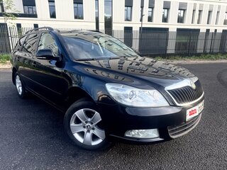 2011 Skoda Octavia II (A5) Рестайлинг, чёрный, 695000 рублей, вид 3