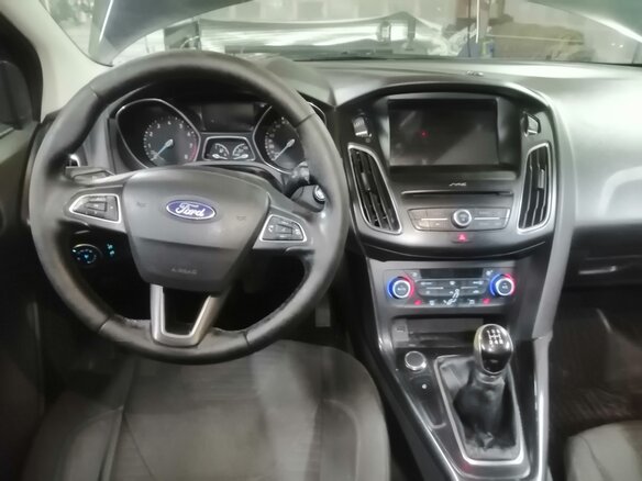 2018 Ford Focus III Рестайлинг, чёрный, 850000 рублей - вид 3