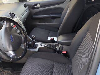 2010 Ford Focus II Рестайлинг, серый, 490000 рублей, вид 5