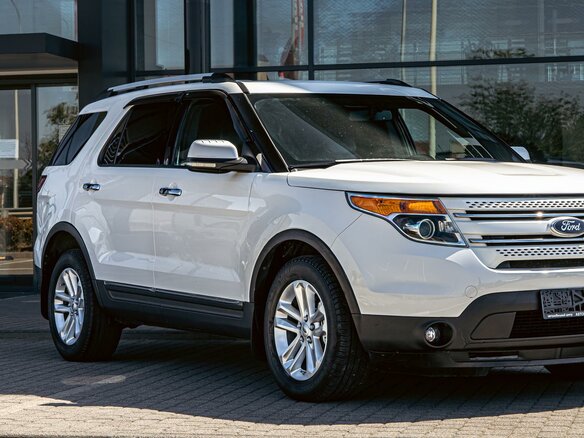 2014 Ford Explorer V, белый, 1365000 рублей - вид 6
