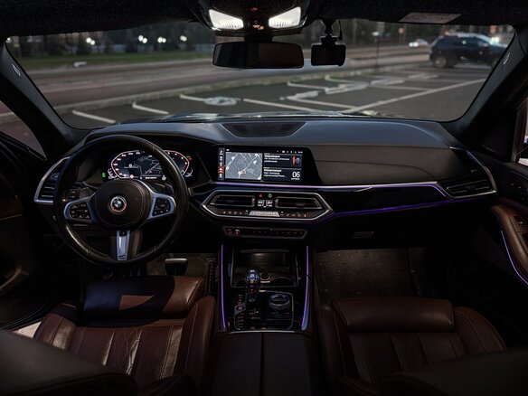 2019 BMW X5 M50d IV (G05/G18), чёрный, 5500000 рублей - вид 27