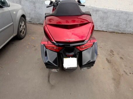 2020 Honda GL 1800 Gold Wing, красный, 2400000 рублей, вид 4