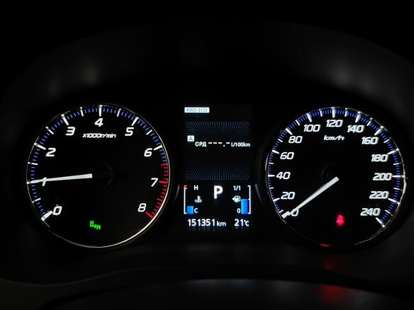 2018 Mitsubishi Outlander III Рестайлинг 2, серебристый, 1848000 рублей - вид 15