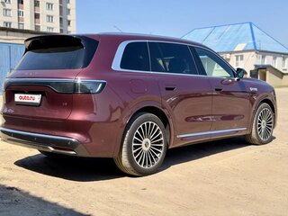 2025 Aito M8 53.4 kWh, красный, 7990000 рублей, вид 4
