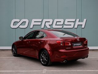 2011 Lexus IS 250 II Рестайлинг 2, красный, 1899000 рублей, вид 2