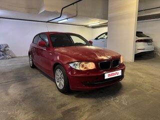 2011 BMW 1 серии 116i I (E81/E82/E87/E88) Рестайлинг, красный, 680000 рублей, вид 4