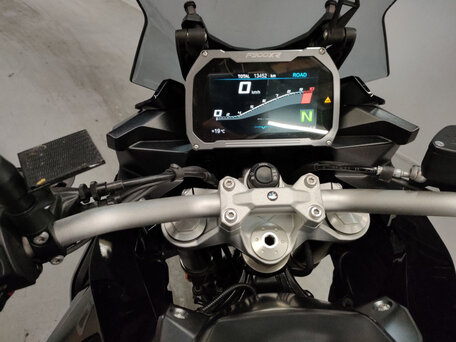 2022 BMW F 900 XR, чёрный, 670000 рублей, вид 5