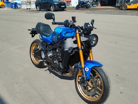 2025 Yamaha XSR900, синий, 1349000 рублей, вид 5