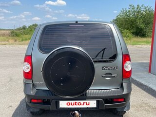 2011 Chevrolet Niva I Рестайлинг, серый, 650000 рублей, вид 4