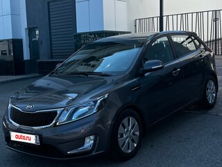 2014 Kia Rio 6-speed III, серебристый, 1350000 рублей, вид 1