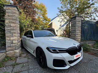 2021 BMW 5 серии 530d xDrive VII (G30/G31/G38) Рестайлинг, белый, 6500000 рублей, вид 4