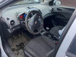2012 Chevrolet Aveo II, серебристый, 360000 рублей, вид 4