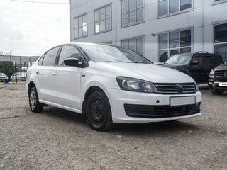 2018 Volkswagen Polo V Рестайлинг, белый, 440000 рублей, вид 1