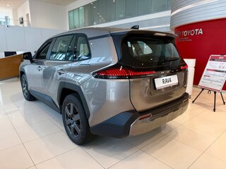 2026 Toyota RAV4 VI (XA60), коричневый, 4670000 рублей, вид 3