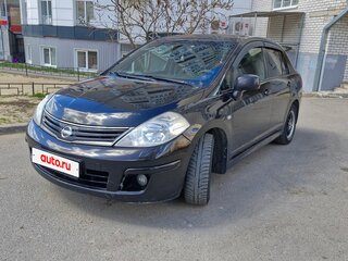 2010 Nissan Tiida I Рестайлинг, коричневый, 450000 рублей, вид 1