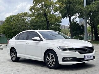 2022 Volkswagen Lavida III, чёрный, 1410007 рублей, вид 3