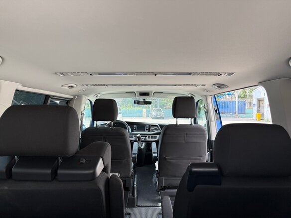 2020 Volkswagen Multivan T6 Рестайлинг, синий, 5500000 рублей - вид 19
