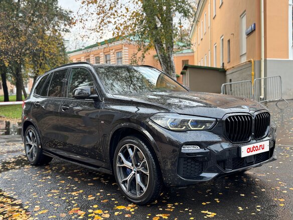 2021 BMW X5 30d IV (G05/G18), чёрный, 8190000 рублей - вид 3