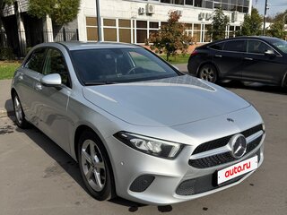 2018 Mercedes-Benz A-Класс 200 IV (W177), серебристый, 2200000 рублей, вид 1