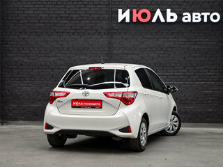2019 Toyota Vitz III (XP130) Рестайлинг 2, белый, 1000000 рублей, вид 4