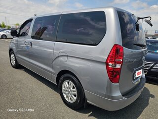 2017 Hyundai Grand Starex I Рестайлинг, серебристый, 1840000 рублей, вид 5