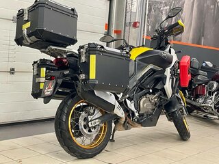 2025 QJMotor SVT 650 X, чёрный, 599000 рублей, вид 5