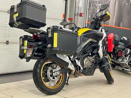 2025 QJMotor SVT 650 X, чёрный, 599000 рублей, вид 5