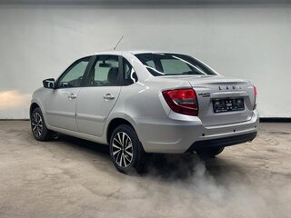 2026 Lada (ВАЗ) Granta I Рестайлинг, серебристый, 1365000 рублей, вид 5