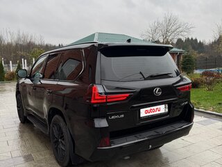 2019 Lexus LX 570 III Рестайлинг 2, чёрный, 7450000 рублей, вид 3
