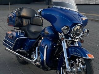 2009 Harley-Davidson Electra Glide, синий, 700000 рублей, вид 3