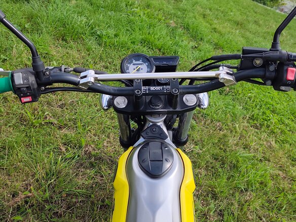 2005 Yamaha XG250 Tricker, жёлтый, 310000 рублей - вид 5