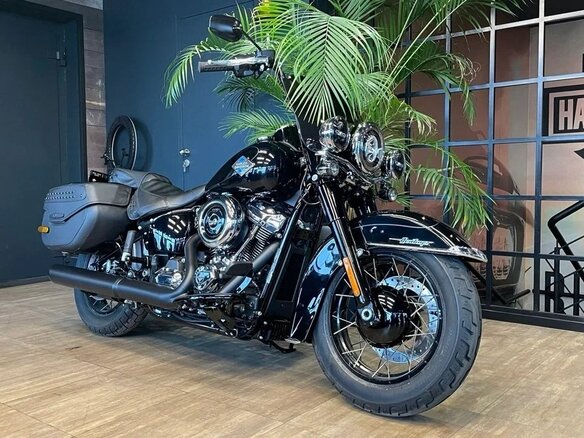 2025 Harley-Davidson Heritage, чёрный, 3850000 рублей - вид 2
