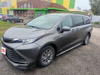 2020 Toyota Sienna IV, серый, 3850000 рублей, вид 1