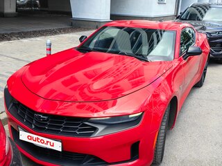 2019 Chevrolet Camaro 8-speed VI Рестайлинг, красный, 3390000 рублей, вид 2