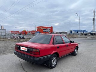 1991 Toyota Corolla VI (E90), красный, 500000 рублей, вид 4