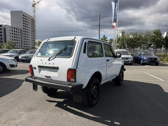 2026 Lada (ВАЗ) Niva Legend I Рестайлинг, белый - вид 2