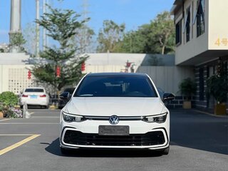 2022 Volkswagen Golf VIII, белый, 1890003 рублей, вид 2
