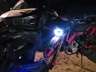 2021 BSE Z3, красный, 110000 рублей, вид 2