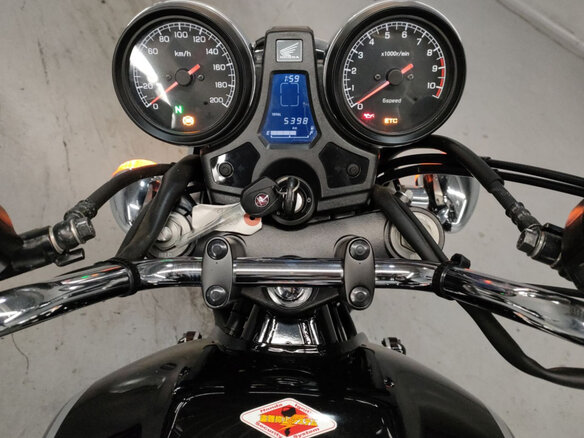 2021 Honda CB 1100, чёрный, 940000 рублей - вид 4