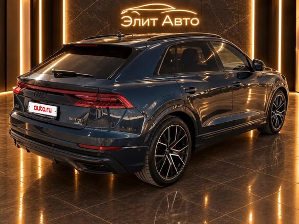 2021 Audi Q8 55 TFSI I (4M), синий, 9690000 рублей - вид 6