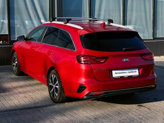 2019 Kia Ceed III, красный, 1839000 рублей, вид 3
