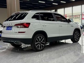 2023 Skoda Kamiq I Рестайлинг, белый, 1550000 рублей, вид 5