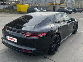 2017 Porsche Panamera Turbo II, чёрный, 6800000 рублей, вид 4